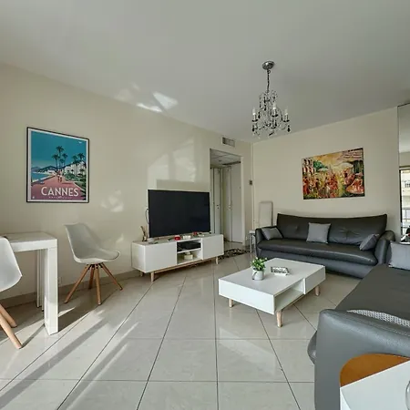 Apartment Proche Carlton